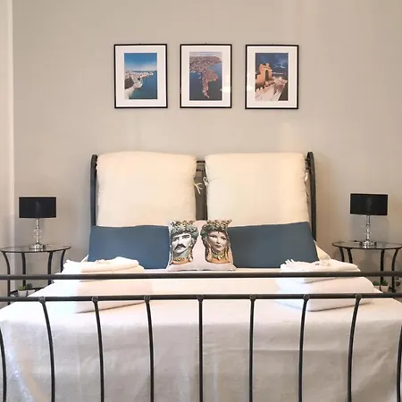 Casa La Morettina - Cortile Privato Interno アパート シラクーサ